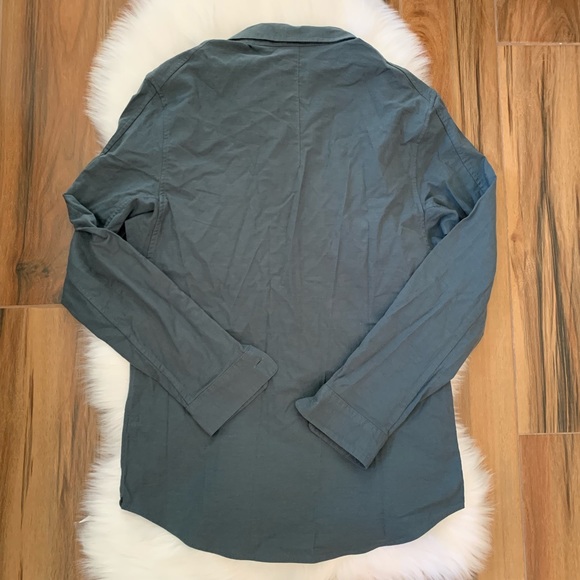 Lululemon all town button down gravity long sleeve - Picture 4 of 5